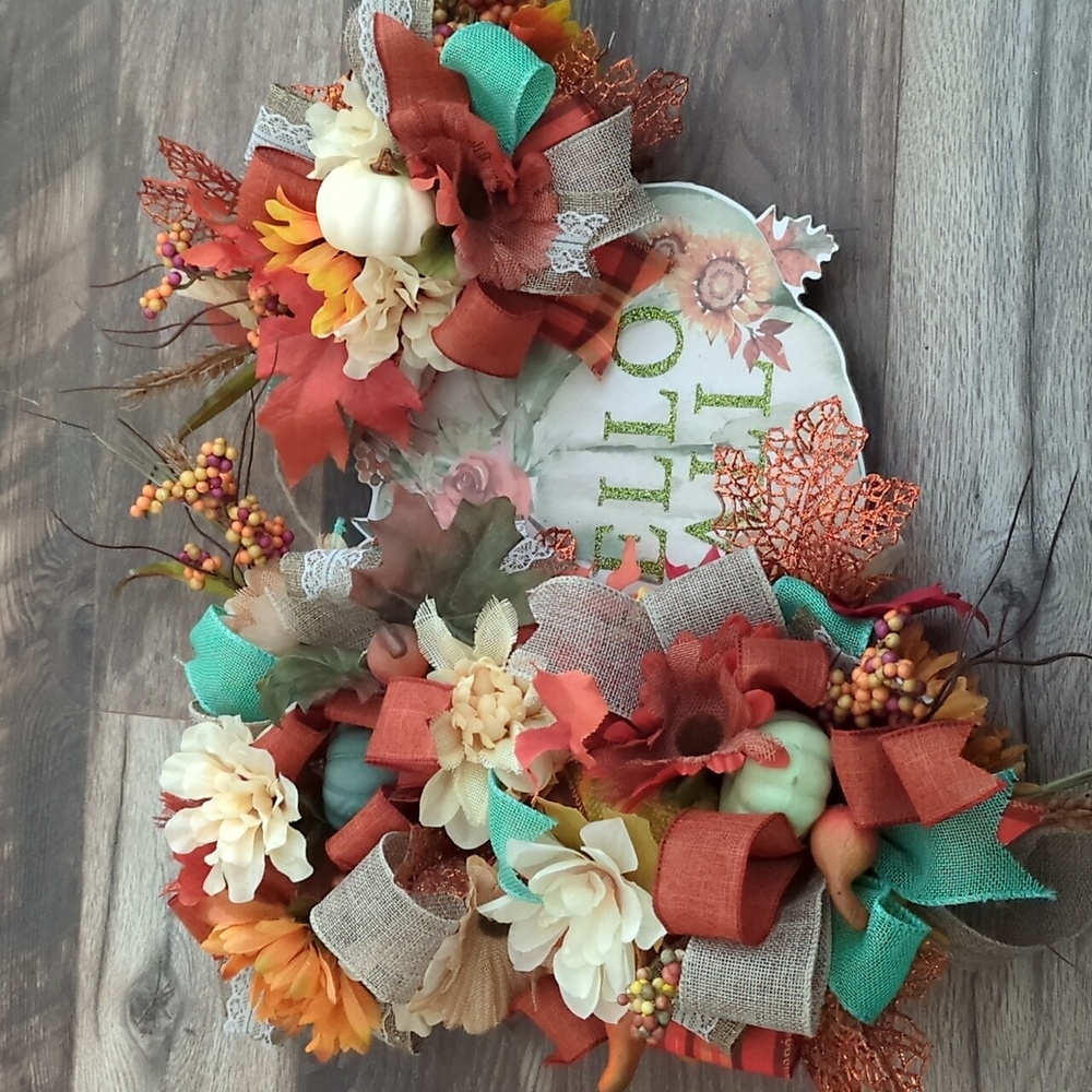A Gorgeous, Hello Fall wreath